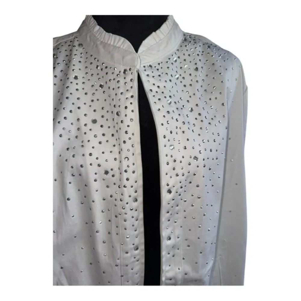 Quacker Factory Sparkle and Shine stretch jacket in white and silver‎ size 1X
